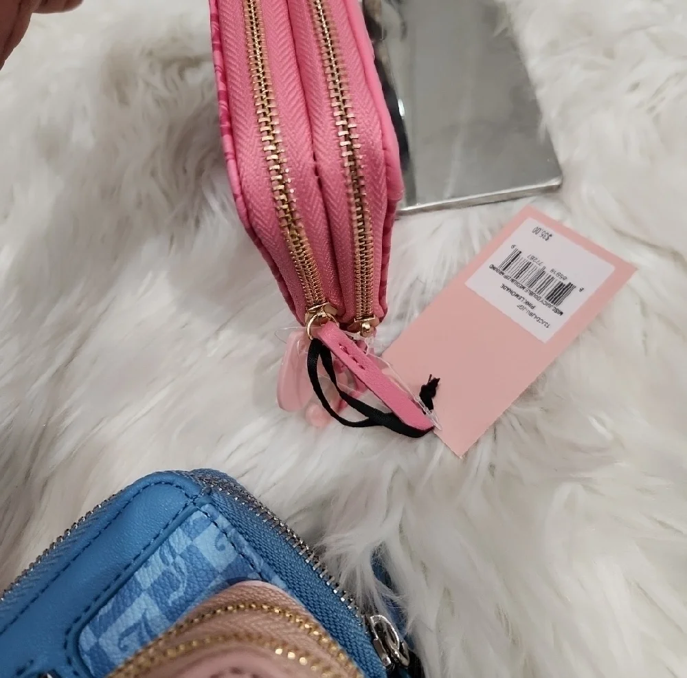 🔹️Juicy Couture 🔹️Miss Juicy Pink Lemonade Medium Zip around Wallet